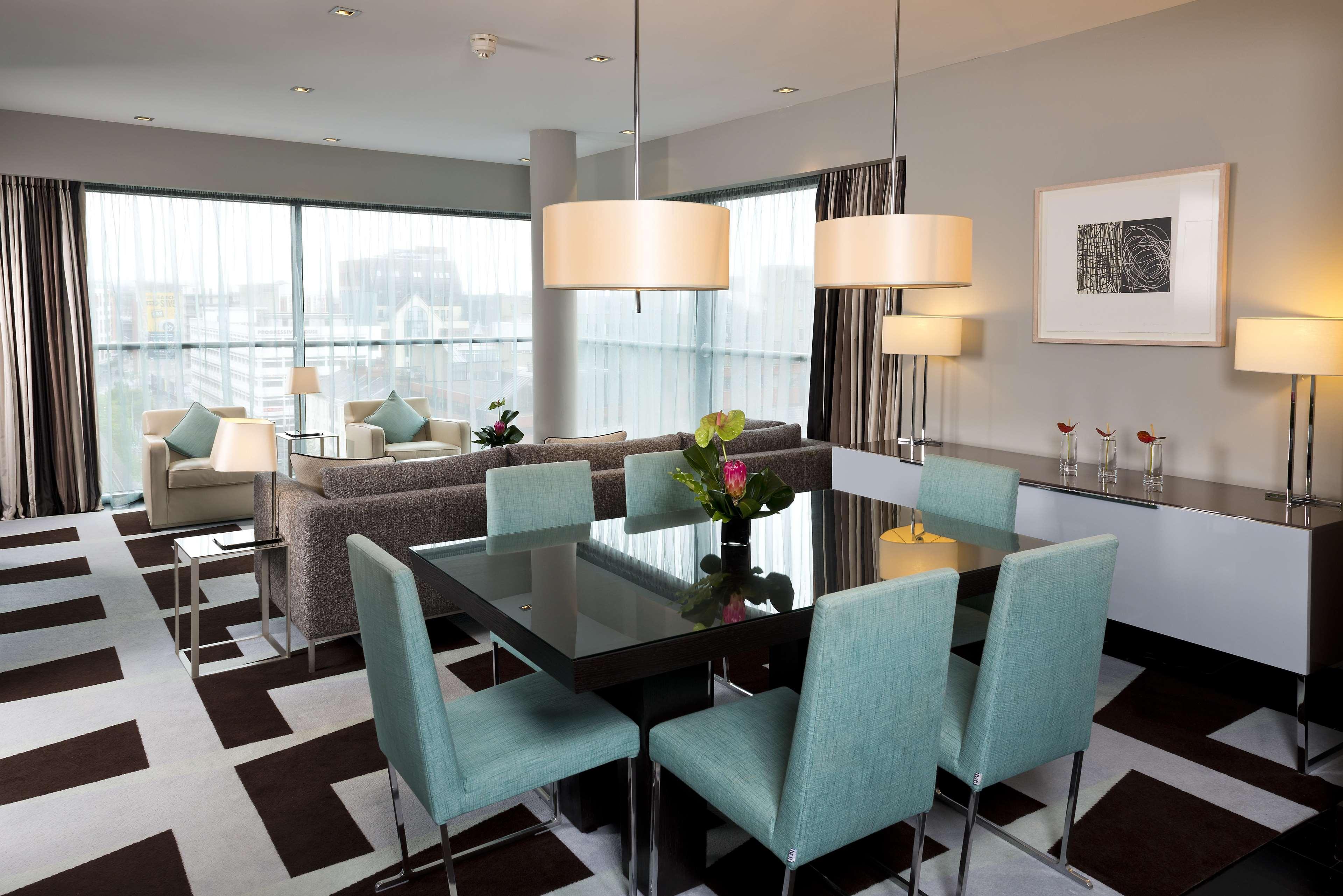 The Fitzwilliam Hotel Belfast Exterior foto A suite at the InterContinental London The O2